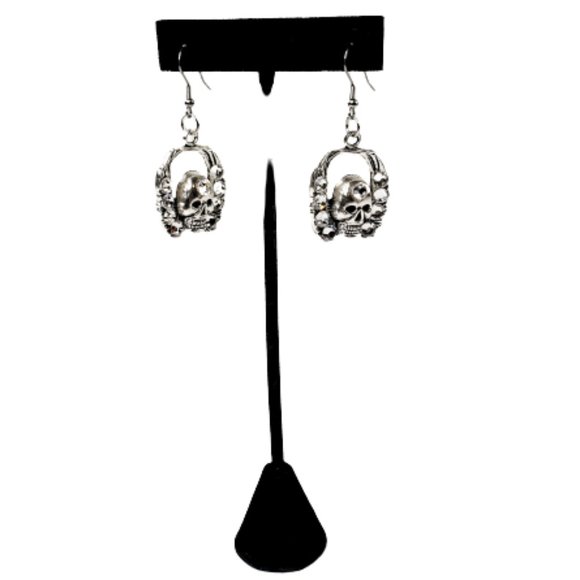 Skull Dangle Earring with Swarovski Crystals. New!!! - Picture 6 of 7